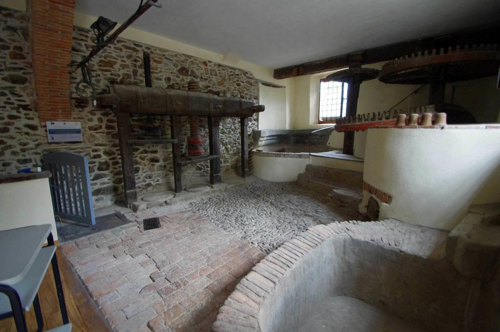 شقة Il Mulino Del Castello غارليندا المظهر الخارجي الصورة